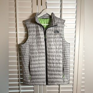 North Face Lightweight Puffer Vest 700 Down Fill Men’s Small Gray / Lime Green